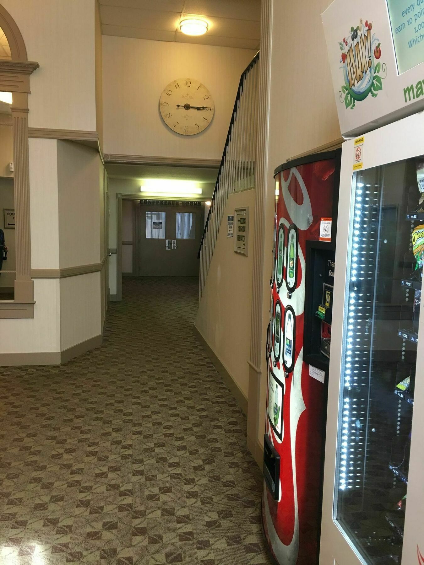 Days Inn & Suites By Wyndham Sault Ste. Marie On Bagian luar foto